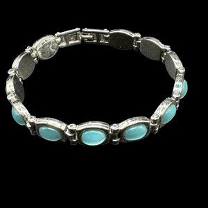 Silver Tone Bracelet Blue Cat's Eye Stones Cabochons 7 inches